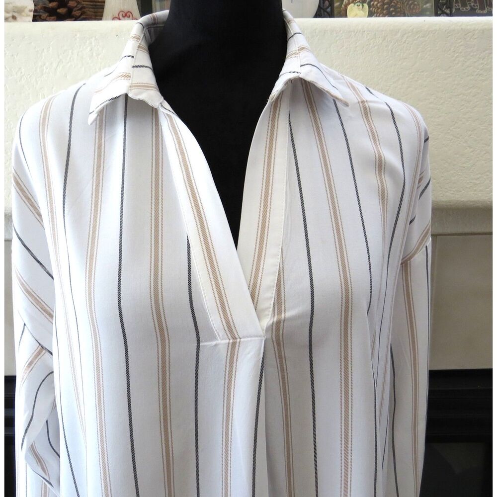 Tribal Jeans Women's Striped V neck tunic blouse Medium EUC - Picture 2 of 10